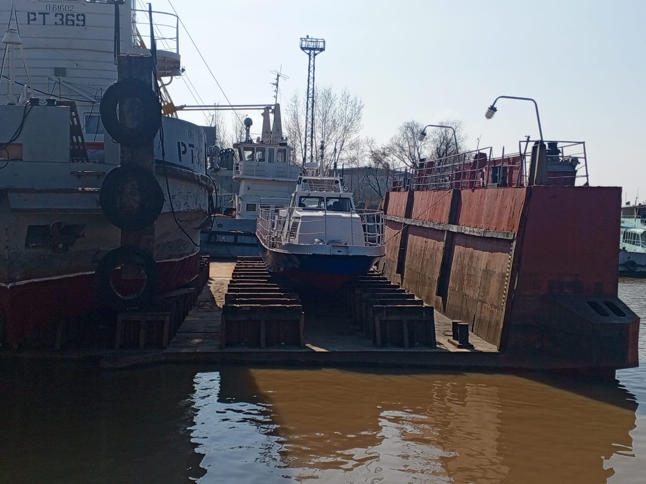 Спуск на воду и ввод в эксплуатацию служебного судна «Патрульный-2» в навигацию 2025 года